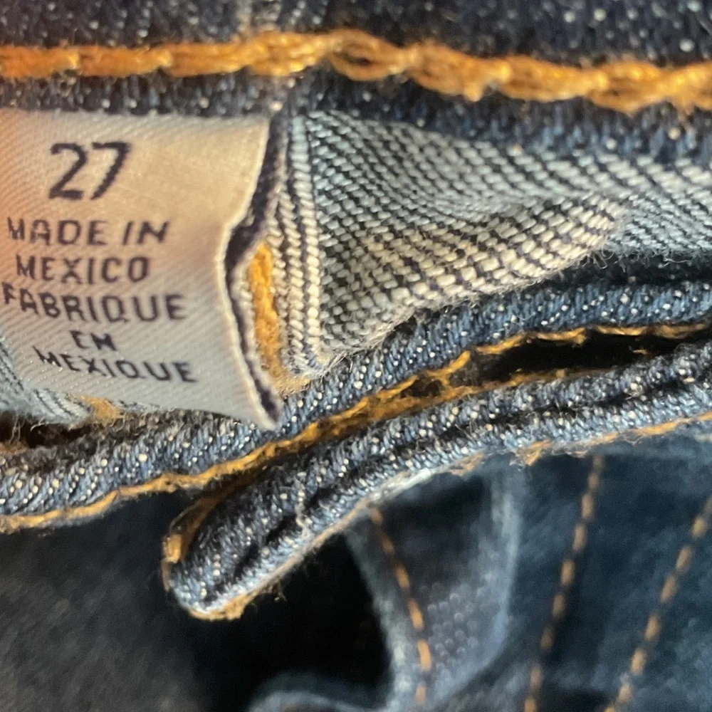 True Religion distressed jeans - Picture 2 of 8